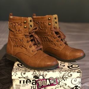 Cognac Boots